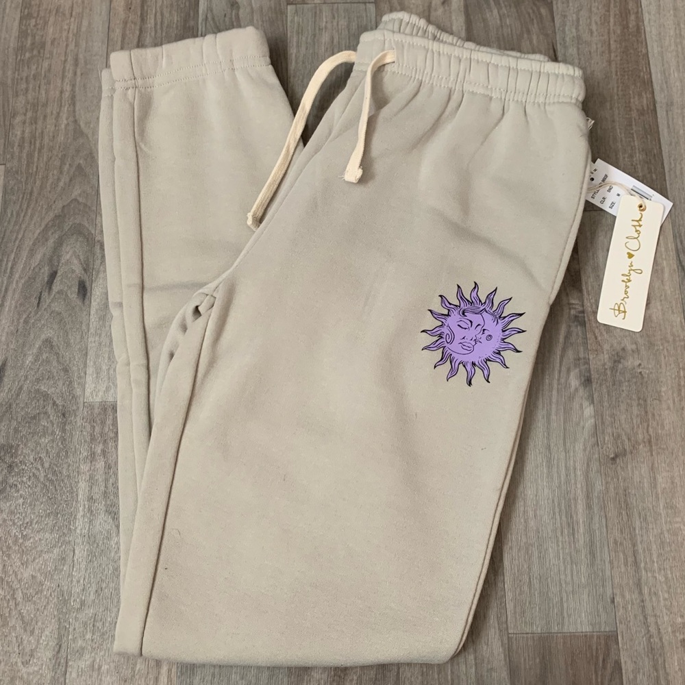 Sun And Moon Cream Skinny Joggers Size Medium